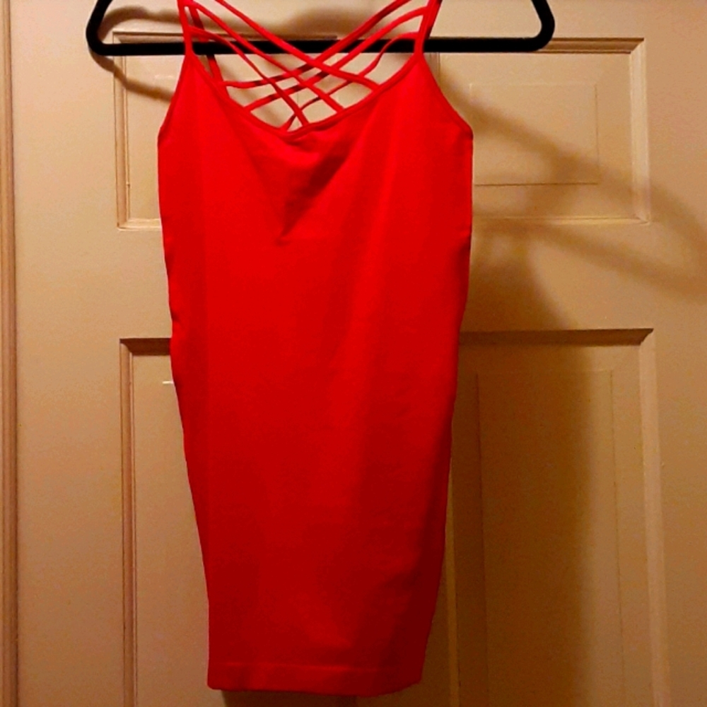 NWOT Strappy tank seamless